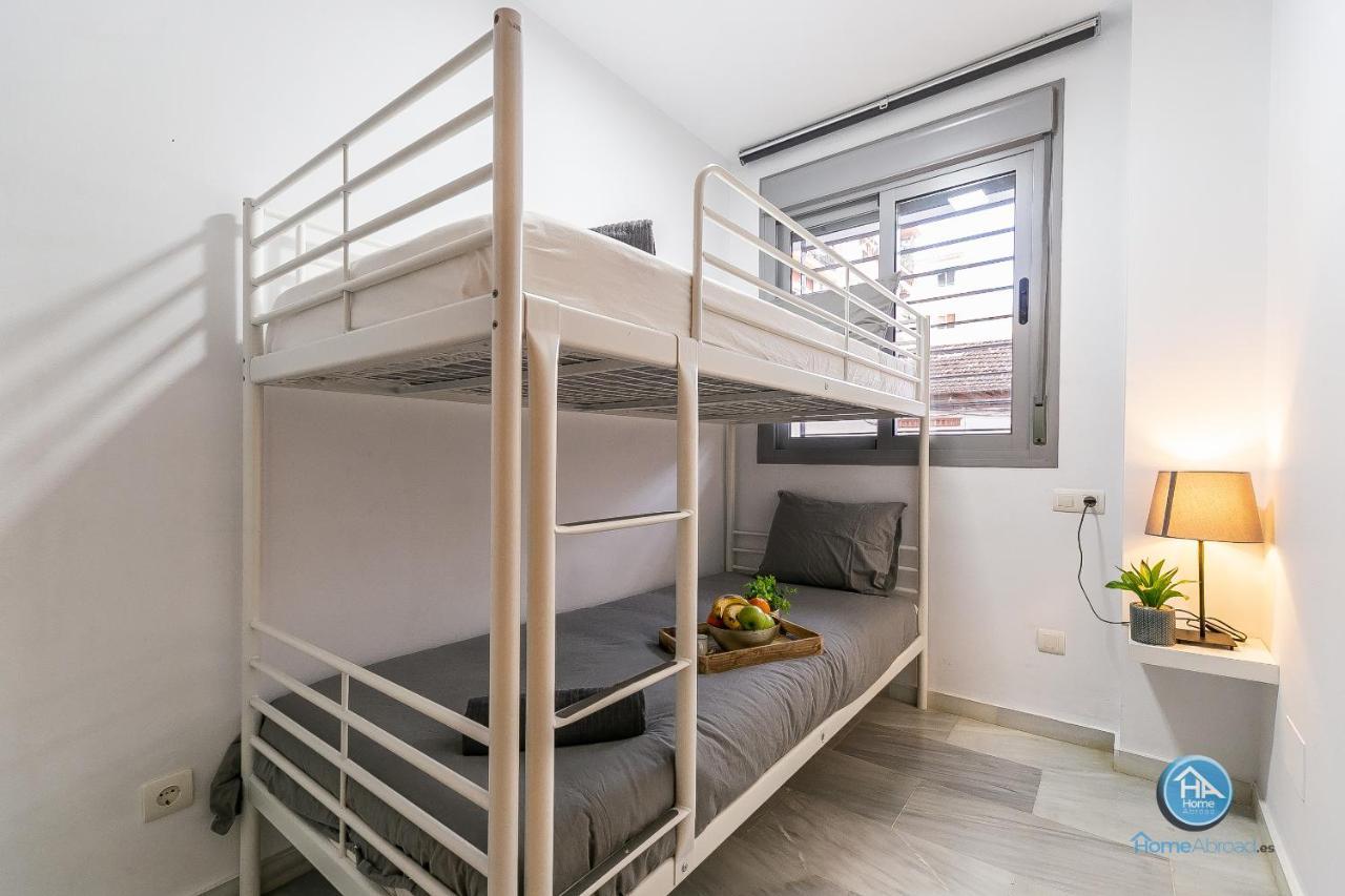 Malaga Boutique Stay - Carlos Haya Area With Parking Eksteriør billede